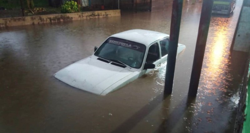 Lluvias causan estragos en Aragua, Carabobo y Miranda Lluvias causan estragos en Aragua, Carabobo y Miranda