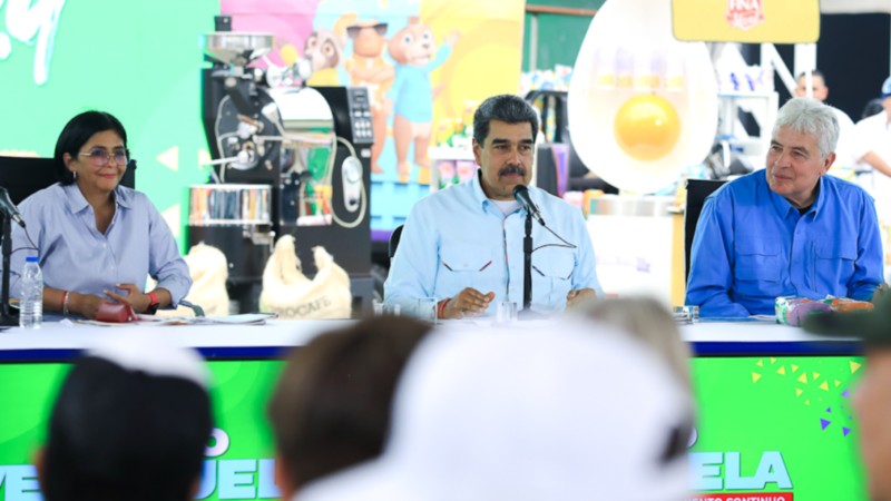Maduro ante las sanciones: "No necesitamos licencia para crecer"