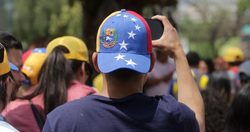 Proponen prohibir ingreso de venezolanos a Chile por dos años