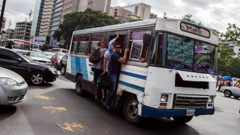 Confirman aumento del pasaje a partir del 1 de junio: será anclado al dólar