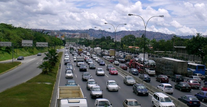 Cerrarán vías en Caracas por sustitución de tuberías