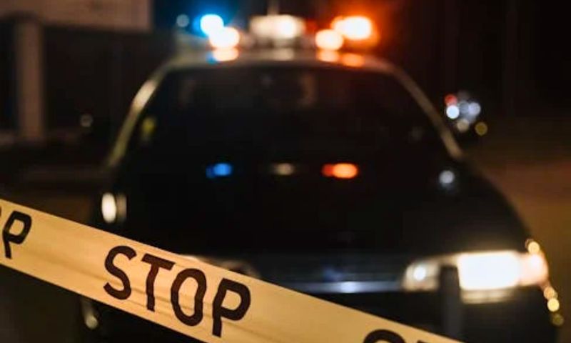 Mató su madre asfixiándola y conservó el cadáver por días