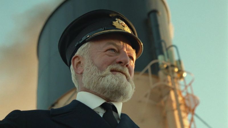 Murió Bernard Hill, el recordado capitán del Titanic