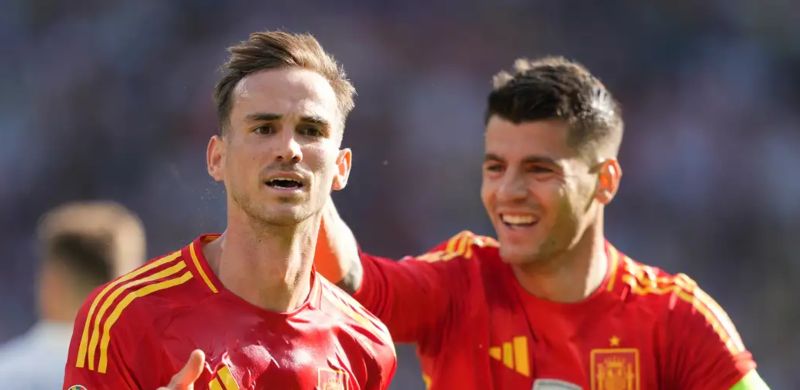 Eurocopa: España vence 3-0 a Croacia en su debut