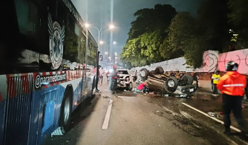 Dos heridos por fuerte accidente en la Francisco Fajardo