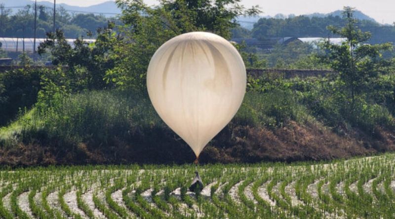 Corea del Norte envió globos con basura a Corea del Sur