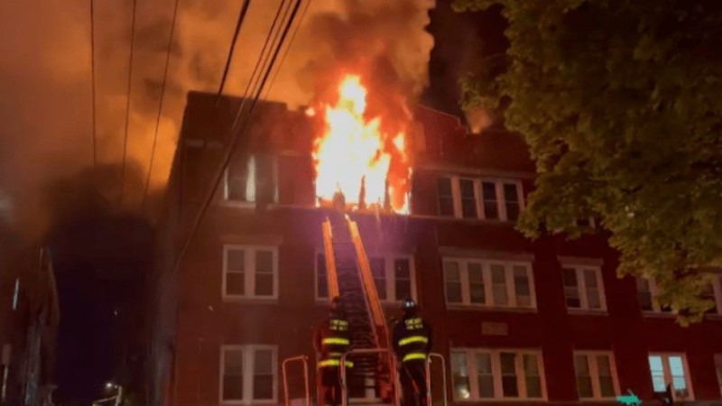 Dos venezolanos mueren tras incendio de apartamento en Chicago