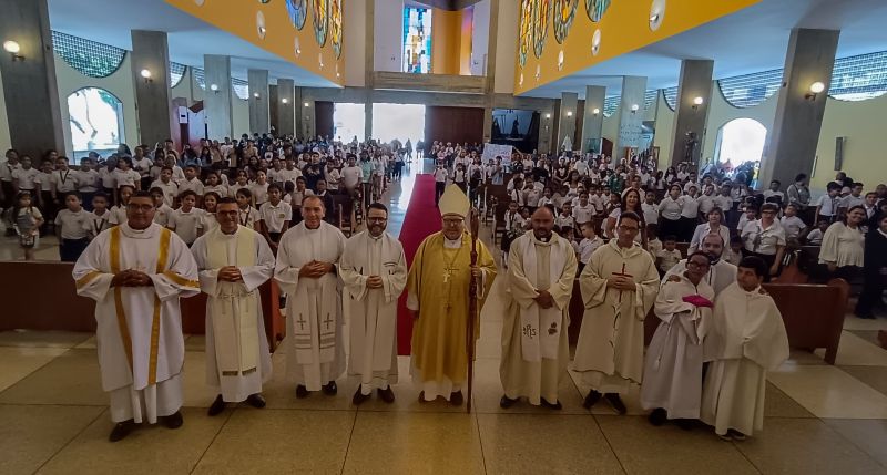 Festival Eucarístico para la consagración de colegios parroquiales en Caracas