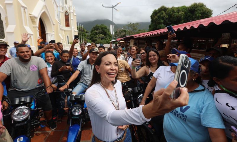 María Corina llegó de "sorpresa" en Margarita +VIDEO 