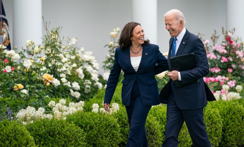 Biden propone a Kamala Harris como candidata presidencial