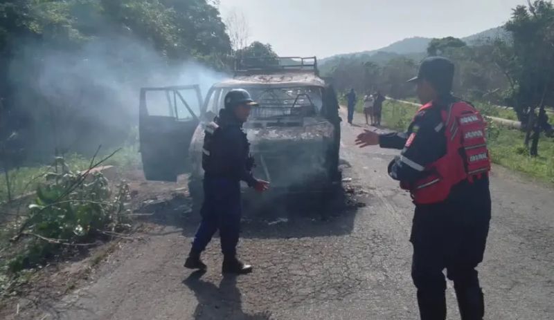 Dos fallecidos y seis heridos tras incendio de un bus en Anzoátegui