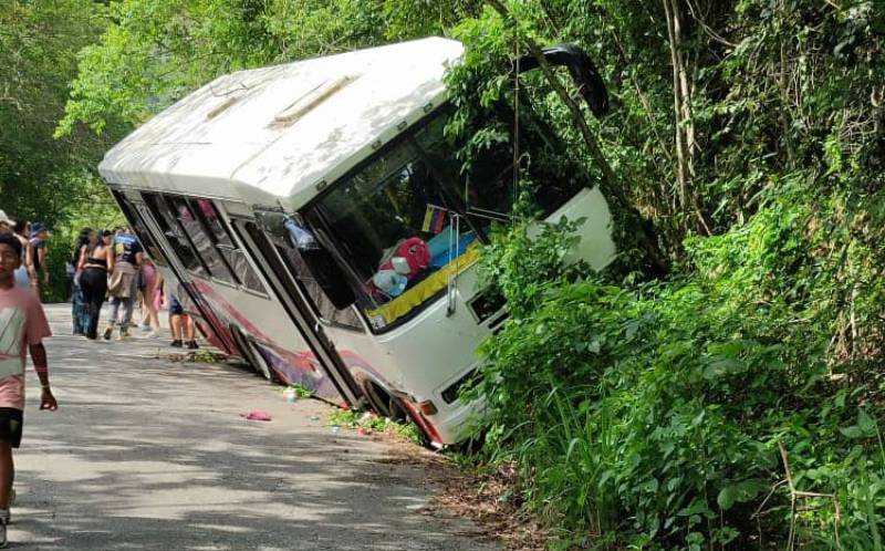 Autobús se quedó sin frenos vía Cuyagua