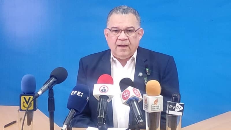 Enrique Márquez: “Señor, Amoroso, entregue las actas”