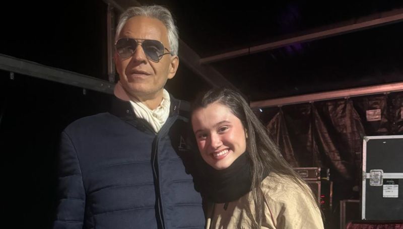 Joaquina cantó junto a Andrea Bocelli en Londres