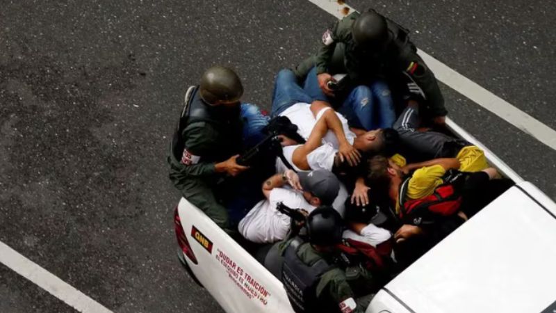 Foro Penal: 100 manifestantes fueron trasladados a Yare III