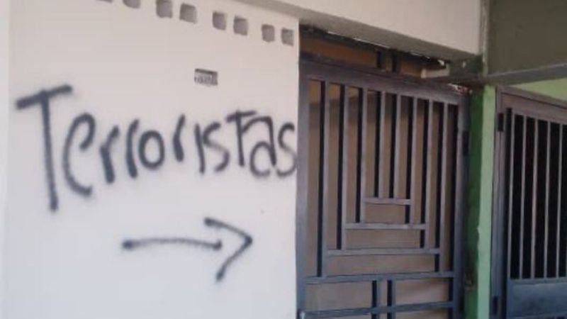 "Terroristas": marcan casas de opositores en barrios de Caracas