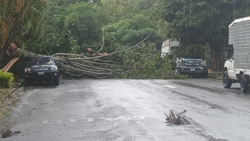 LluvLluvias en Caracas causan caos este domingo 1SEP +VIDEO ias causan caos en Caracas este domingo 1SEP +VIDEO