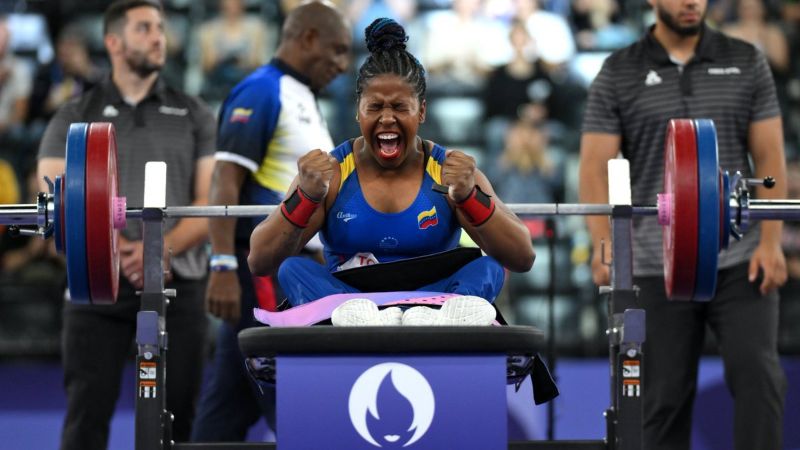 Clara Fuentes logra oro en halterofilia Paralímpicos París 2024