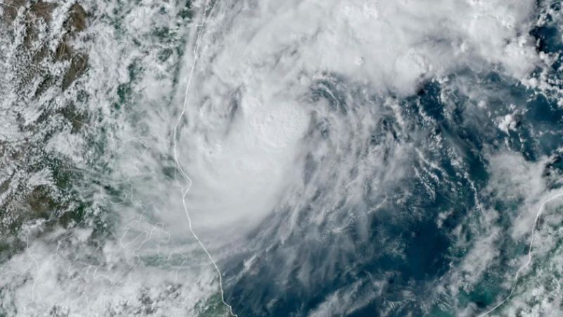 Milton se fortalece a huracán en el Golfo de México