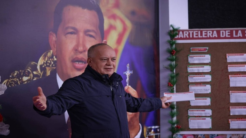 Diosdado Cabello anunció sanciones para carros sin placa