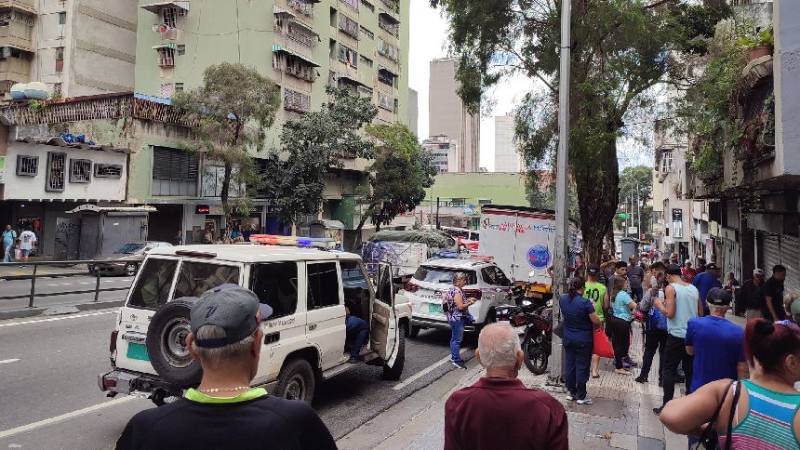 Asesinan a barbero para robarlo dentro de su negocio