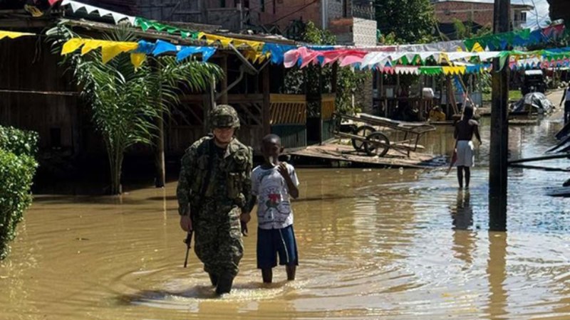 Venezuela ofrece ayuda a Colombia por emergencias de lluvias