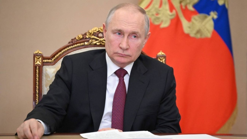 Putin aprueba ley que permite respuesta con armamento nuclear