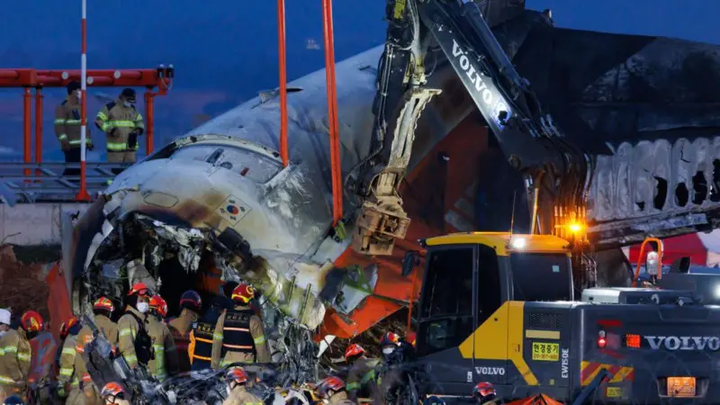 Mueren 179 personas en el peor accidente aéreo de Corea del Sur