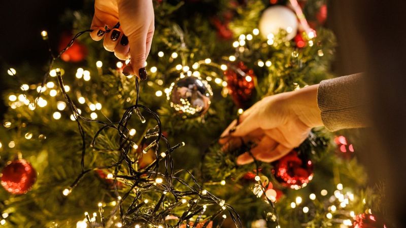 Lo que debes hacer para evitar accidentes con las luces navideñas