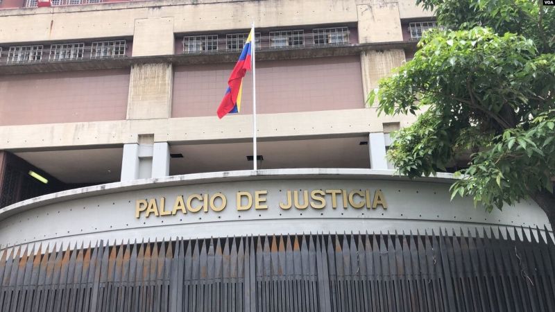 Palacio de Justicia de Caracas fue desalojado por incendio +VIDEO