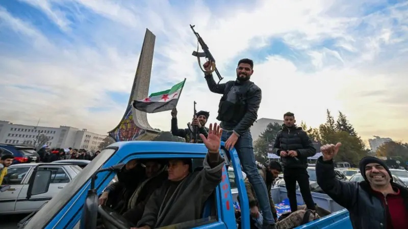Rebeldes de Siria declaran Damasco "libre"