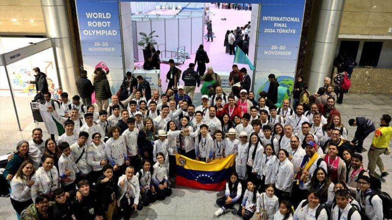 Jóvenes venezolanos quedan campeones en Olimpiada Mundial de Robótica 2024