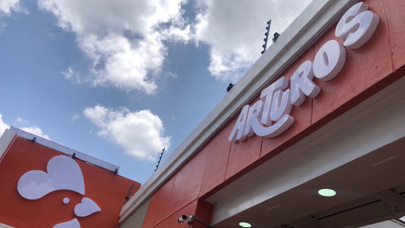 Arturos regalará $10 mil en efectivo a sus clientes +Detalles