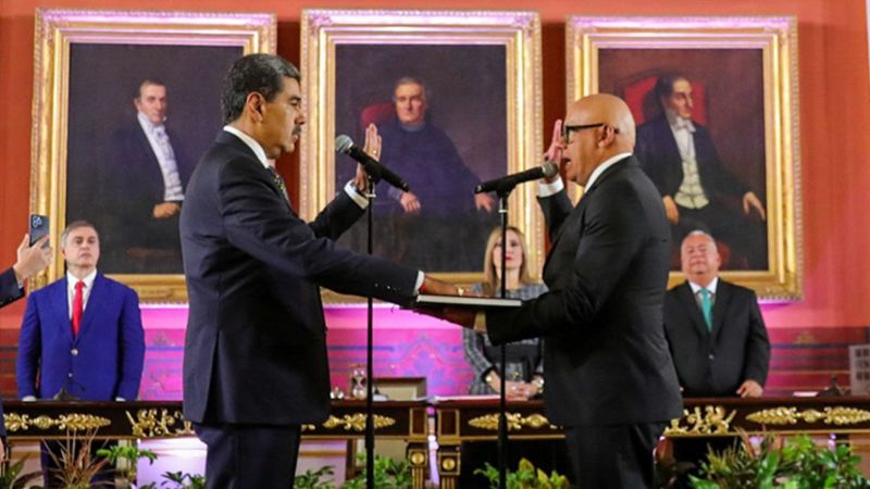 Lo que se sabe del decreto de reforma constitucional de Maduro