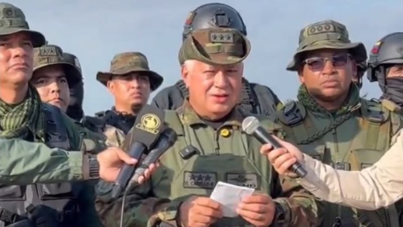 Detuvieron a dos jóvenes por grabar a Diosdado Cabello en Zulia