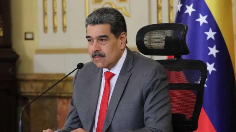 Maduro firmará decreto para reforma constitucional el 10E