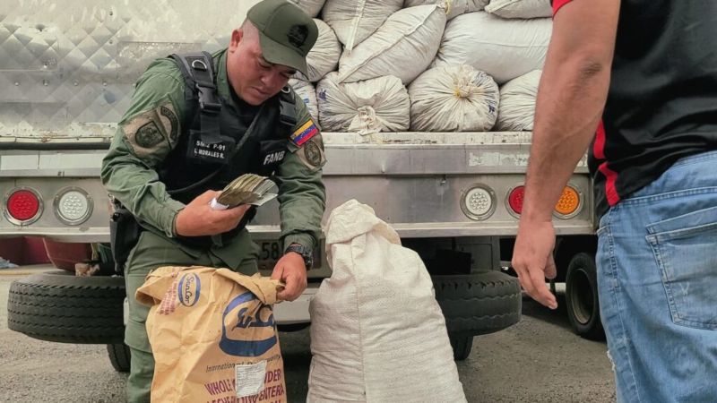 Decomisan más de $64 mil dólares en efectivo en Colón - Zulia