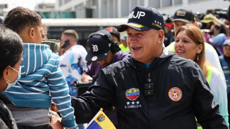 Llegó tercer vuelo con 242 deportados desde EEUU: incluye mujeres y niños
