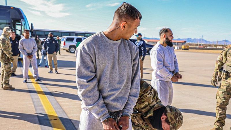 Miembros del Tren de Aragua son los primeros enviados a Guantánamo