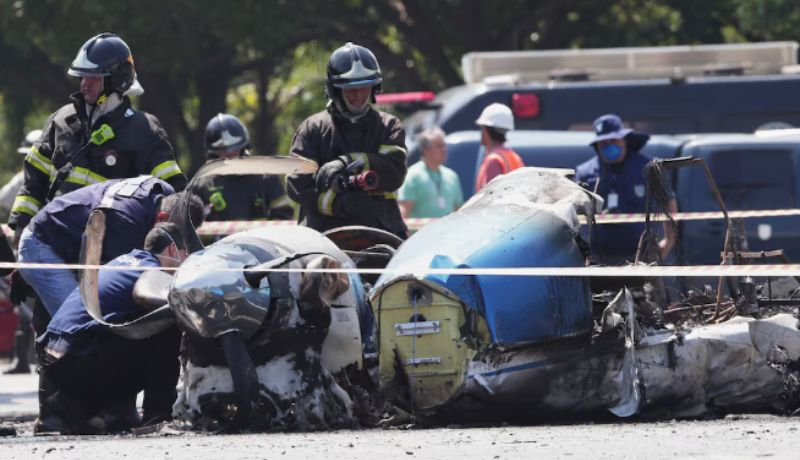 Avión cayó sobre autobús en Brasil: dos muertos y siete heridos