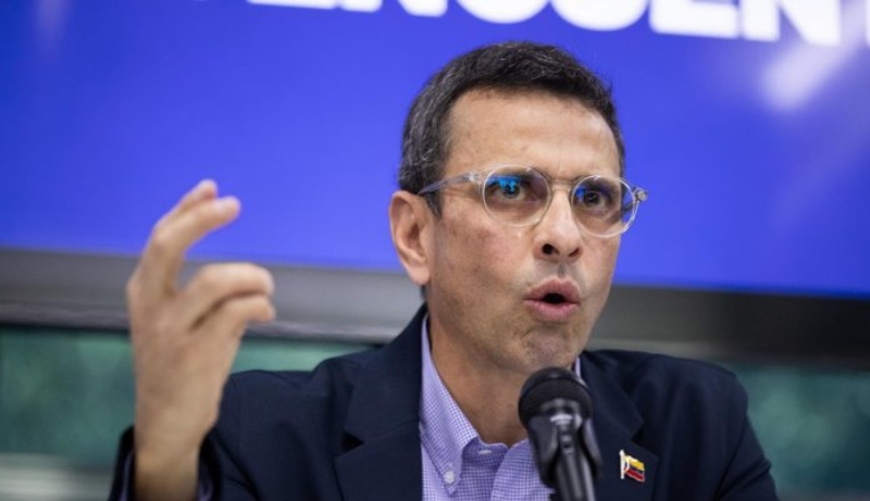 Capriles "Yo voy a votar en las elecciones del 27Abr"