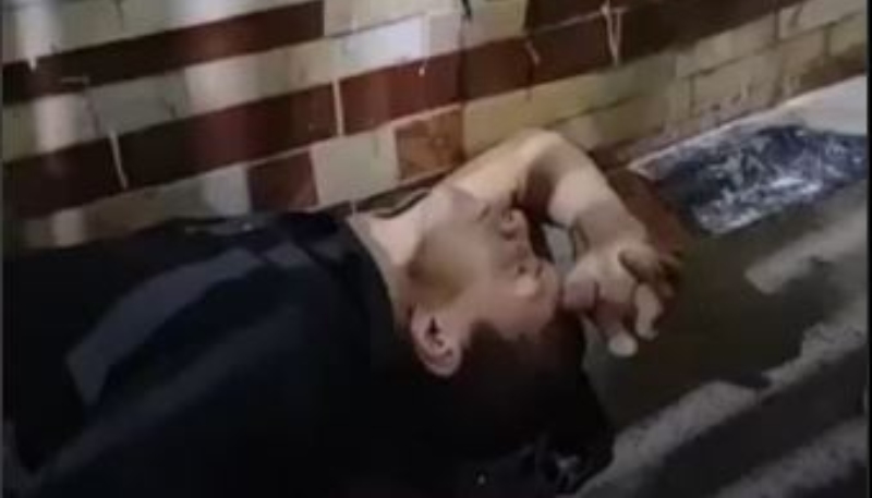Intentó robar una casa en Caracas y quedó atrapado entre las rejas +VIDEO