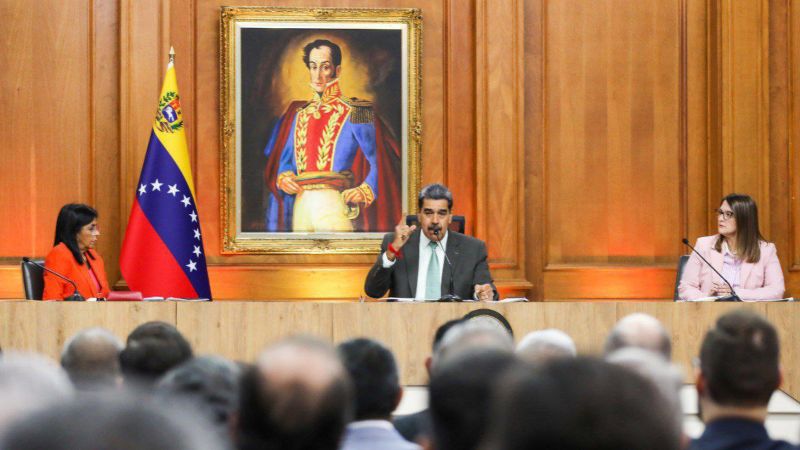Maduro ante subida del dólar: "Se recalentó la economía"