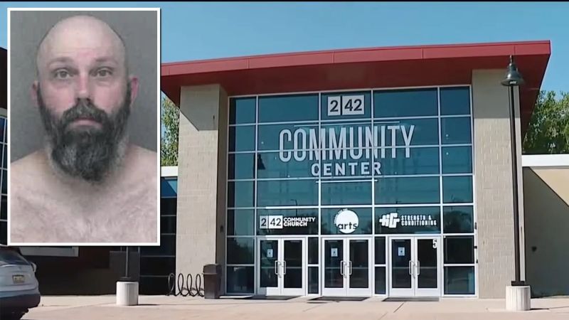 Expastor confesó que puso una cámara oculta en el baño de la iglesia