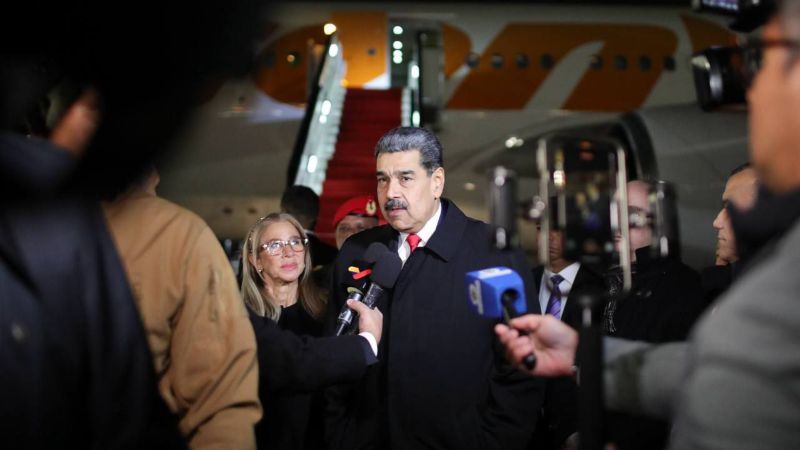 Maduro viajó a Rusia junto a Padrino López +Detalles