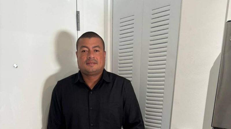 Le negaron el asilo en EEUU y ahora suplica ser deportado a Venezuela