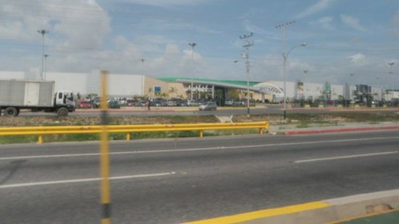 Mujer cayó de una moto y murió arrollada por un vehículo en Maracay