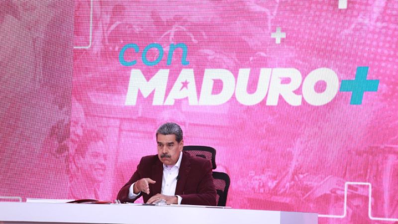 Maduro dice que WhatsApp y Telegram "son peligrosos"