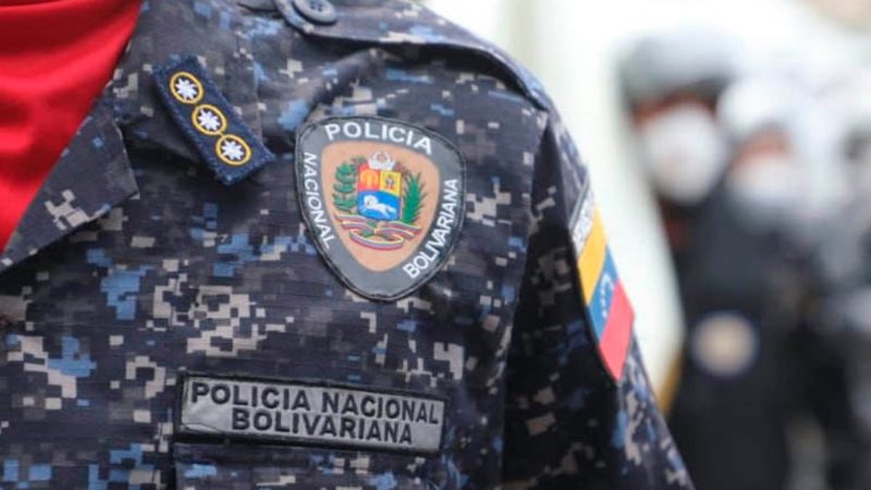 Tres funcionarios de la PNB abusaron sexualmente de una compañera