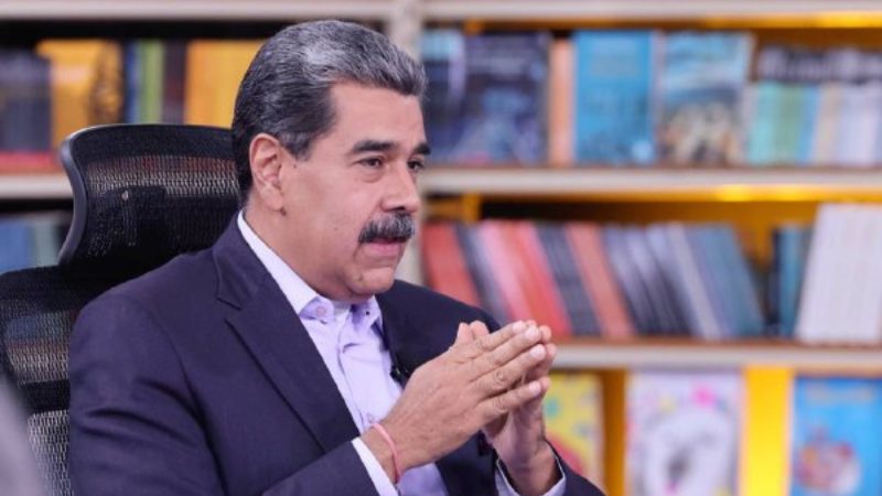 Maduro: "La democracia en Venezuela se está perfeccionando"